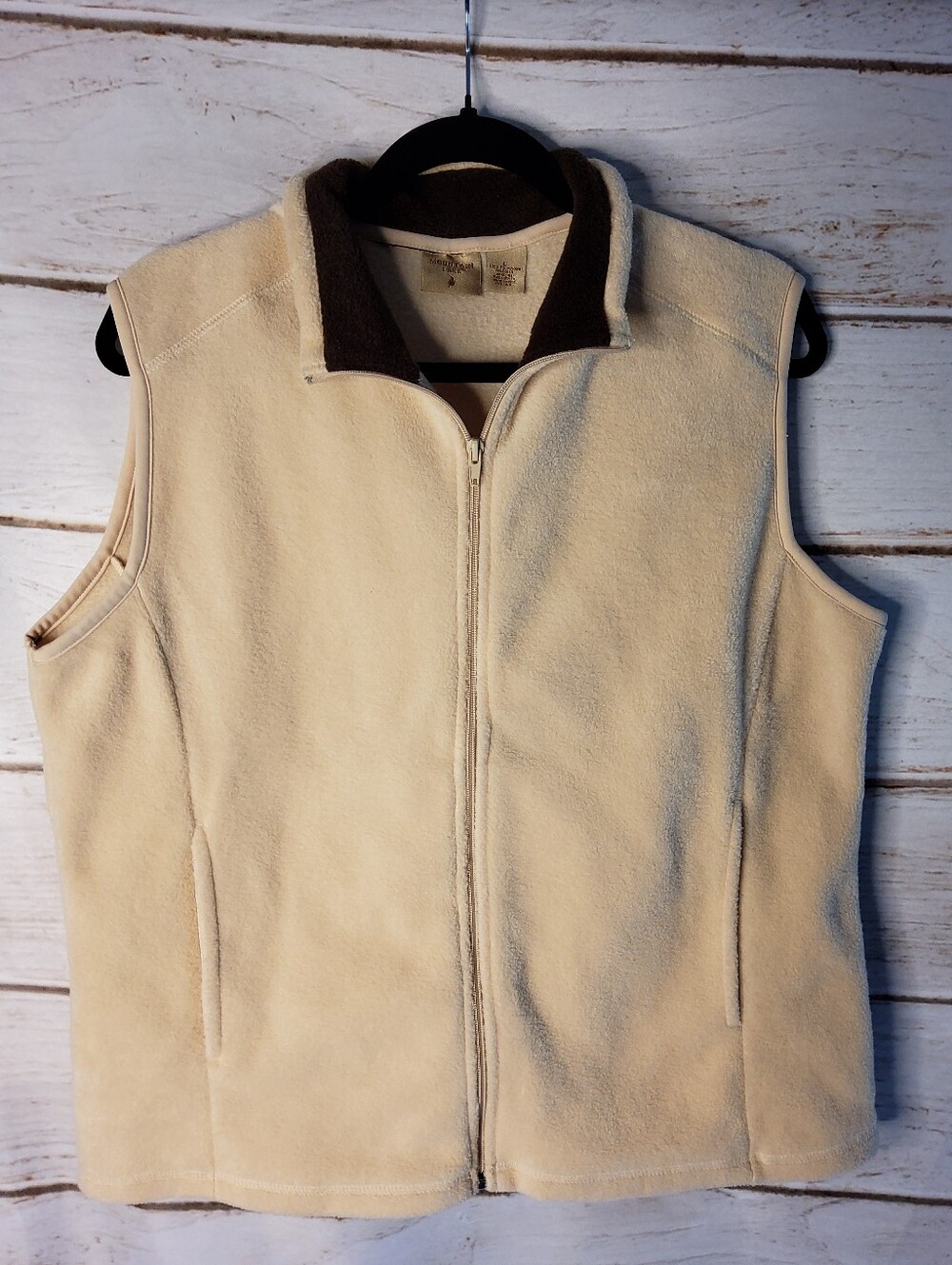 Mountain Lake Women's Cream Fleece Vest with Brown Collar